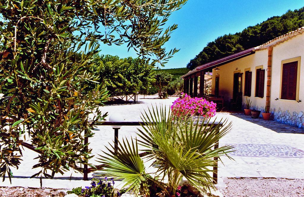 Agriturismo Tenute Pispisa Segesta Villa Calatafimi Kültér fotó