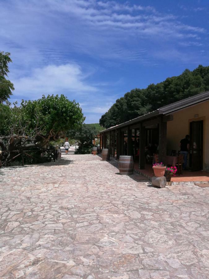 Agriturismo Tenute Pispisa Segesta Villa Calatafimi Kültér fotó