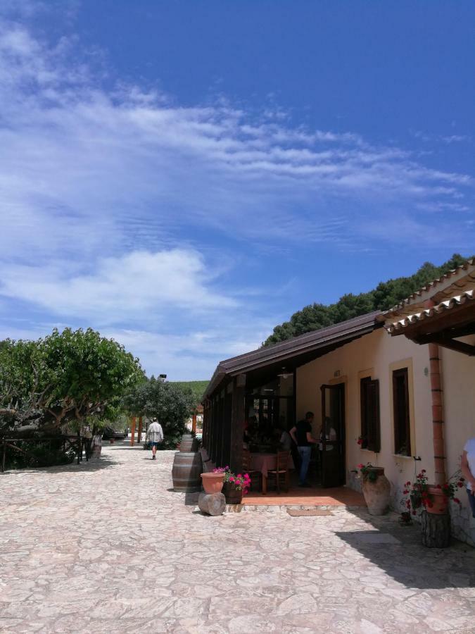 Agriturismo Tenute Pispisa Segesta Villa Calatafimi Kültér fotó